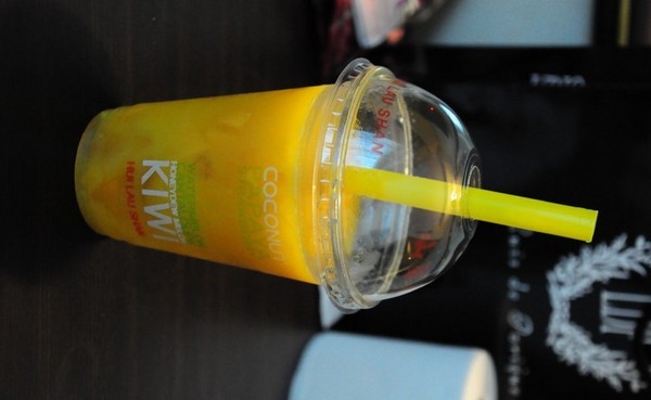 姐妹俩港澳行，翠华大利来记、化妆品