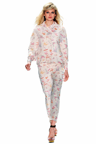 早春穿衣15个元素减龄变少女