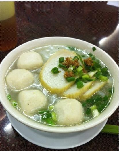 香港最佳美味平民菜肴— 德昌鱼蛋粉