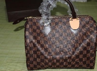 香港购物乐淘Cartier,LV,PINKBOX妆品美食、卡号赠送啦 