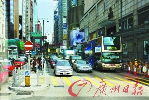 人密车多路窄的香港 交通为什么如此顺畅