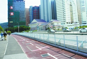 人密车多路窄的香港 交通为什么如此顺畅