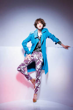 香港潮人教你选春夏花衣 女人味诱惑他