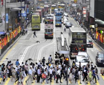如何不变“堵城”:九成香港人乘公交出行的启示 