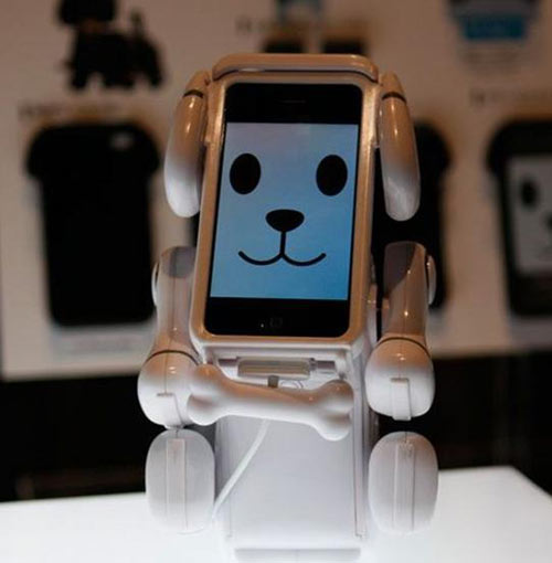 真奇妙！日本研发出使用iPhone当脸的机器狗