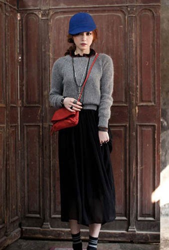 香港购物热心推荐：半身裙巧搭显高挑