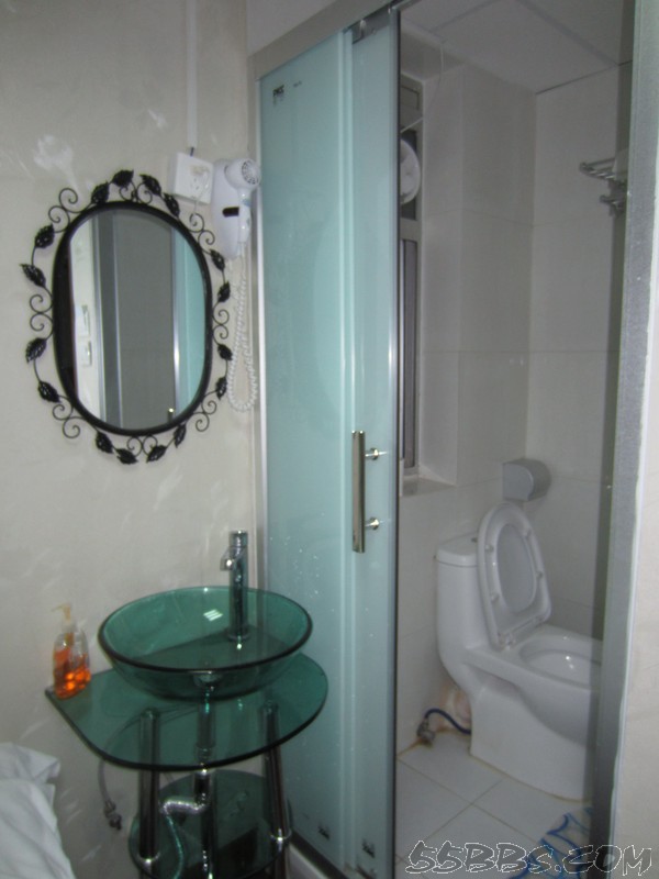 8天6晚,PRADA、BURBERRY、GUCCI等(上)