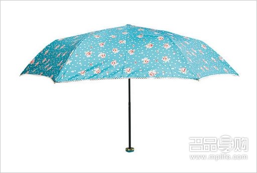 雨季出行潮流花伞雨靴推荐！