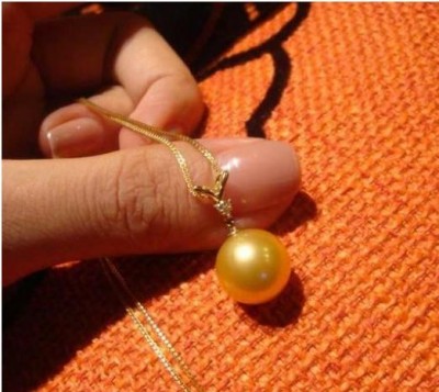 香港购物收皮革LONGCHAMP六福金饰