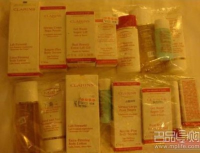 香港购物收皮革LONGCHAMP六福金饰