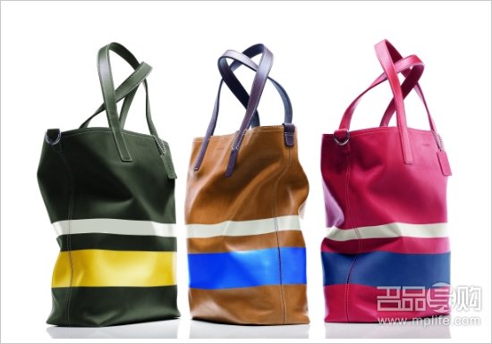 COACH出新袋马国明中环出席