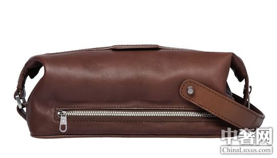 巴黎世家2012秋冬男包 延续时尚简约路线
