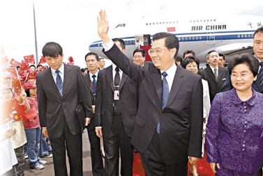 胡锦涛今将第三次访港 中央领导人15年十余次赴港