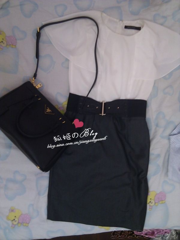 香港购物及美食 prada、卡地亚及化妆品等等