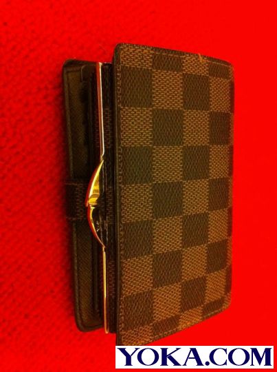 香港购物 低调晒大牌包包 Prada LV Gucci