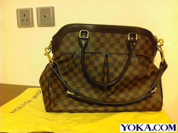 香港购物 低调晒大牌包包 Prada LV Gucci