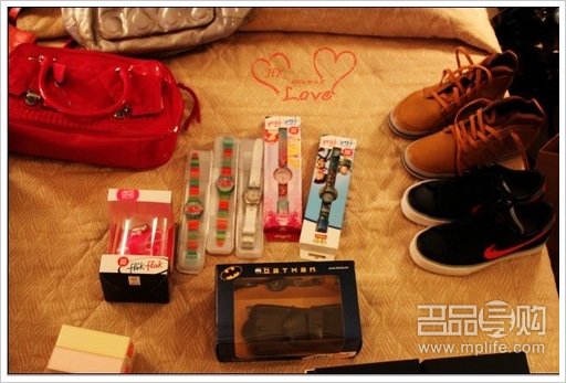 香港采购数只COACH周大福钻戒