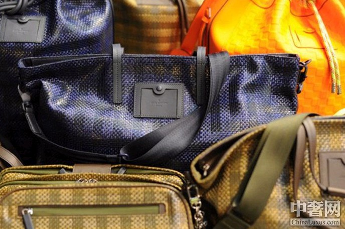 路易威登2013春夏包袋配饰新品谍照