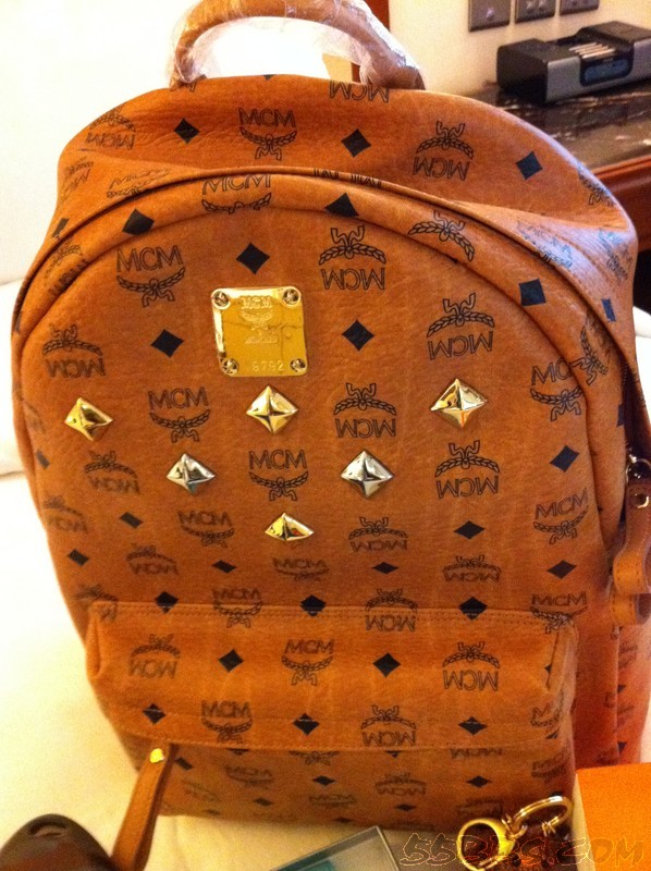 香港的收获,买到麻木。