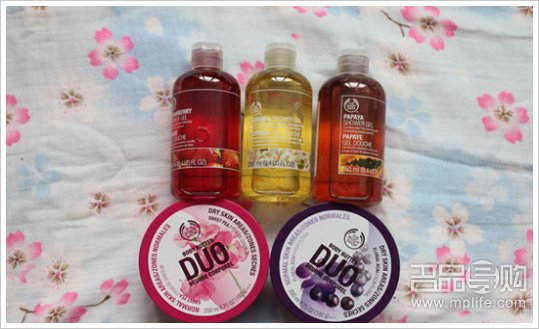 香港收菲拉格慕Prada包卡地亚