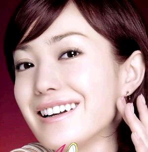 别太迷信药妆 揭密药妆护肤品几个谣言