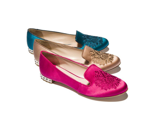 优雅与少女味兼备 MIU MIU 秋冬平底鞋被追捧