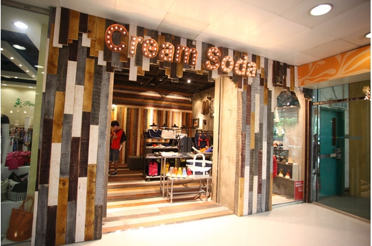 香港本地潮牌CreamSoda新品贺新店