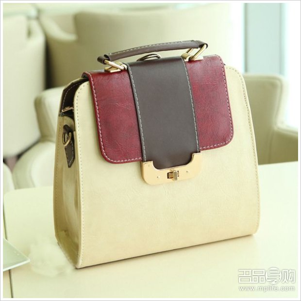 香港购物：蜜月必败婚包 清新淑女范