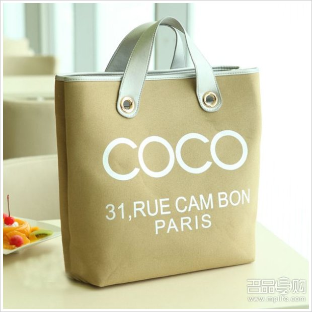 香港购物：蜜月必败婚包 清新淑女范