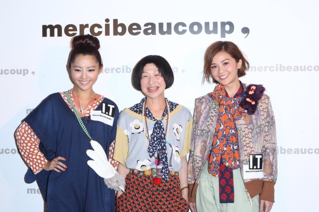2012 mercibeaucoup香港秋冬时装展 饱览世界蓝天白云和奇趣雀鸟