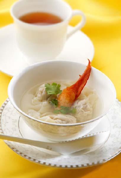 寻香港美食：龙虾自助晚餐 新鲜肥美龙虾享不停