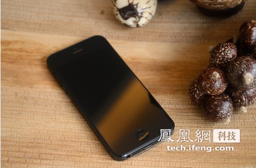 苹果iPhone 5评测：屏幕尺寸增大 原生iOS6 （上）