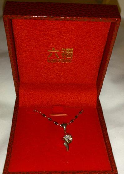 香港购物之旅 败宝格丽+六福+DIOR+BAPE等