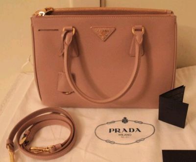 香港归来 晒入手的一些美包美鞋~~celine，tod's,prada,ysl,lv