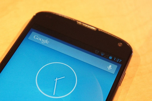 小米2杀手 四核强机Nexus 4真机抢先赏