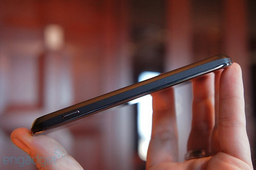 小米2杀手 四核强机Nexus 4真机抢先赏