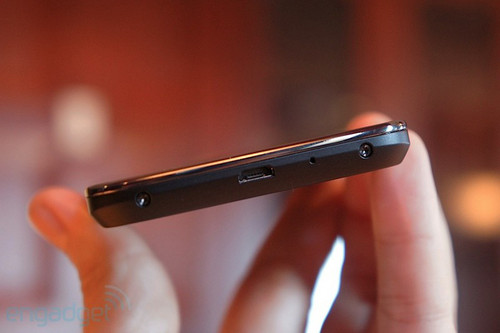 小米2杀手 四核强机Nexus 4真机抢先赏