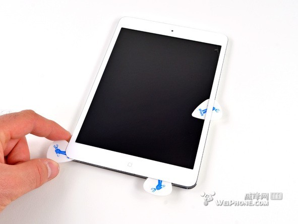 iPad mini完全拆解 512MB RAM 上