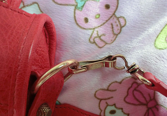 香港购物 收巴黎世家玫瑰红机车包+prada零钱包+TIFFANY对戒