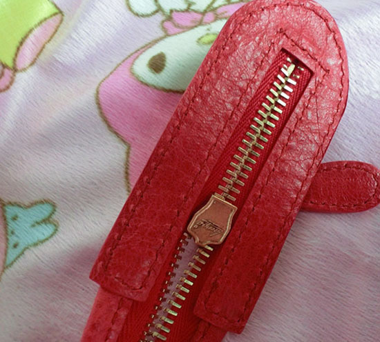 香港购物 收巴黎世家玫瑰红机车包+prada零钱包+TIFFANY对戒