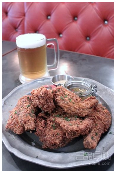 新开张美国餐厅：Restoration