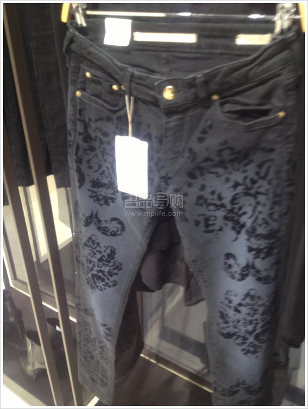 实拍香港机场ZARA新款PK内地