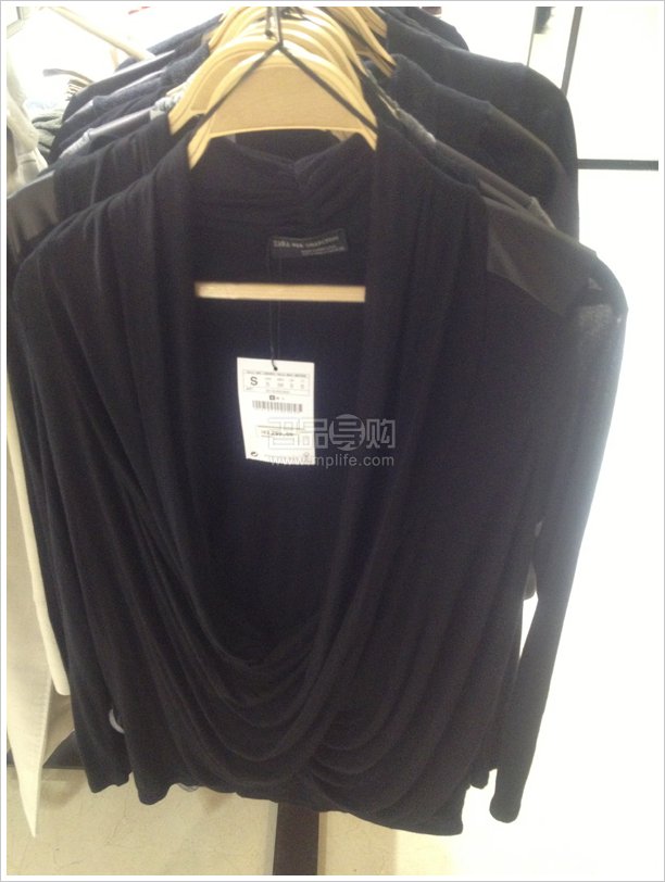 实拍香港机场ZARA新款PK内地