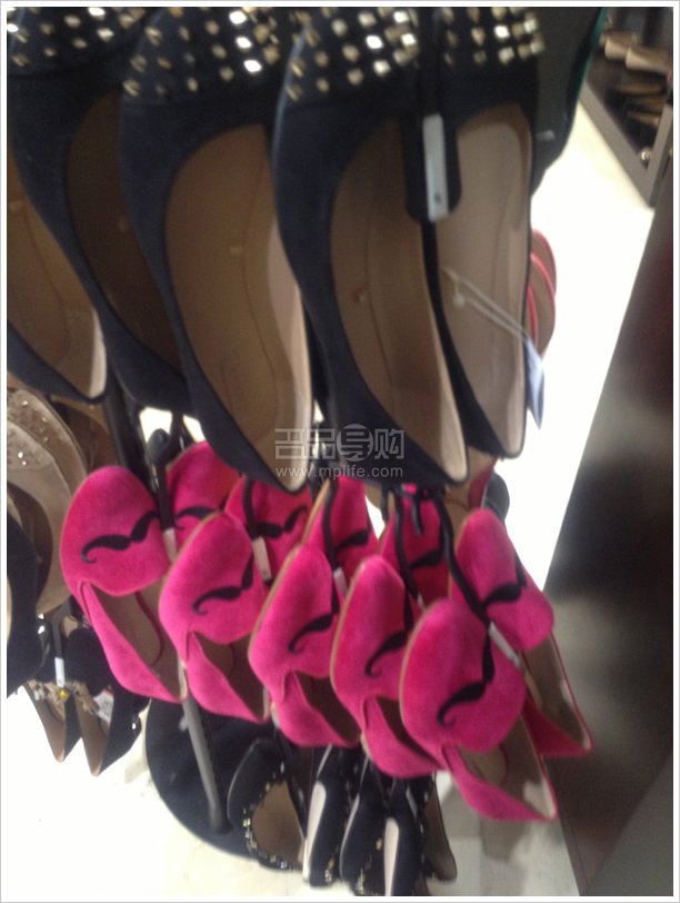 实拍香港机场ZARA新款PK内地