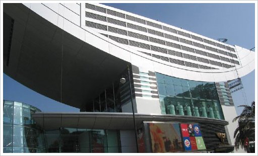 甜蜜香港游太平山顶迪士尼等