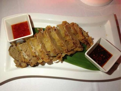 八月居 — 伴着美景尝美食