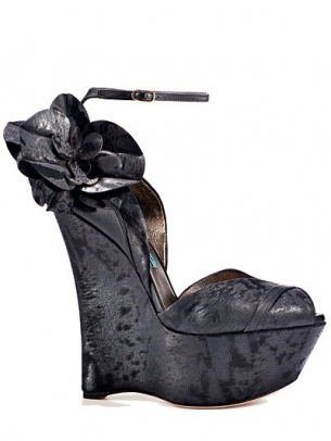 魔幻之美 后麦昆时代的绝美高跟鞋