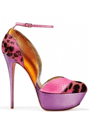 魔幻之美 后麦昆时代的绝美高跟鞋