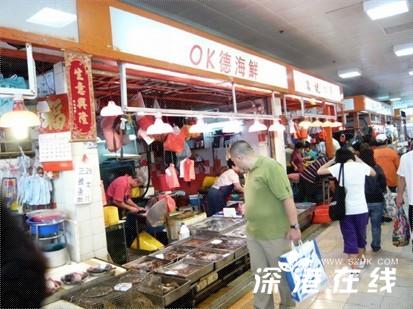 香港哪里吃海鲜？最大海鲜批发地香港港岛仔鱼市场