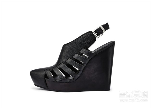 香港时尚:Pierre Balmain 2013春夏配饰系列摩登黑白复兴